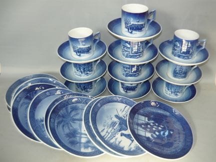 Royal Copenhagen Christmas set for 10 people, cons