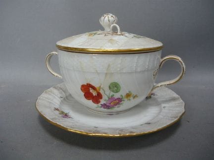 Soup bowl with lid and saucer. KPM Berlin. 20th ce