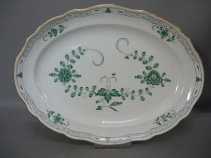 Oval plate. Meissen (Schwerter). Indian green. Mar