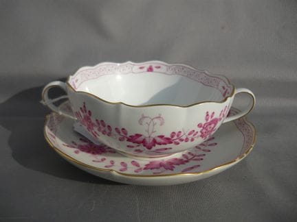 Meissen (Schwerter). Indian Purple. Large soup bow