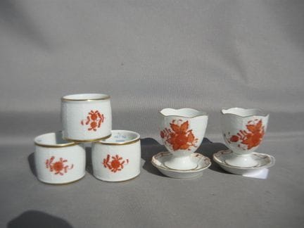 Herend Apponyie Orange. 2 egg cups and 3 napkin ri