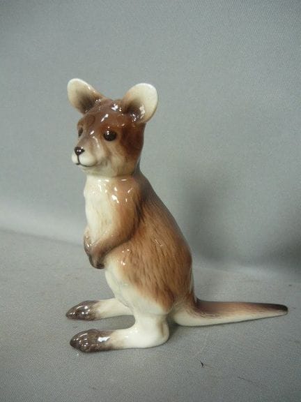 Kangaroo. B&amp;G Copenhagen. Underglaze painting.