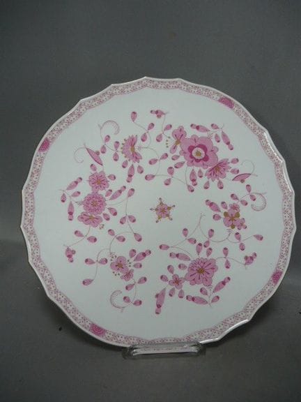Large round cake plate. Meissen. Marked after 1934