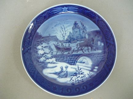 10 Royal Copenhagen Christmas plates from the 1970