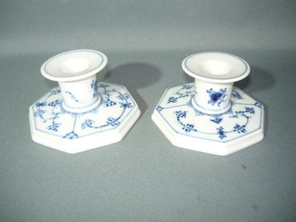 Royal Copenhagen Musselmalet. Par de bonitos cande