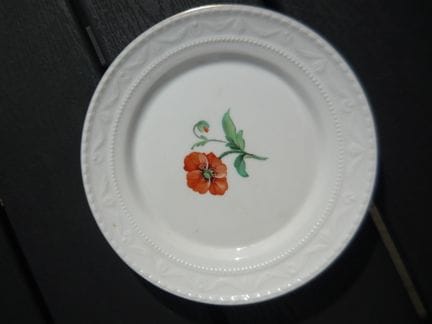KPM Berlin. Kurland. Wall plate with flower. First