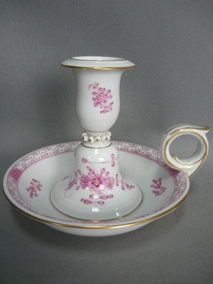 Candleholder with handle. Meissen (Schwerter). "In