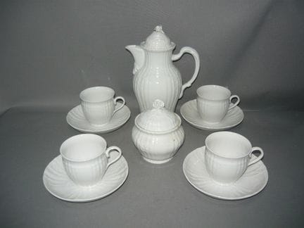 Coffee set for 4 people. KPM Berlin. Rocaille desi