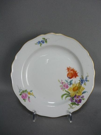 Flat plate. Meissen (Schwerter). Mark after 1934. 