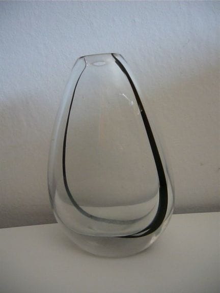 Kosta Boda vase. Clear glass with black thread. Si