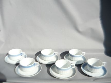 皇家哥本哈根“扇形”蓝系列。古典主义装饰。6只大茶杯。一级品。PCL
