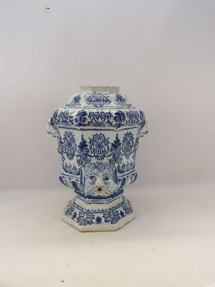 LILLE, 18th century—Octagonal earthenware fountain