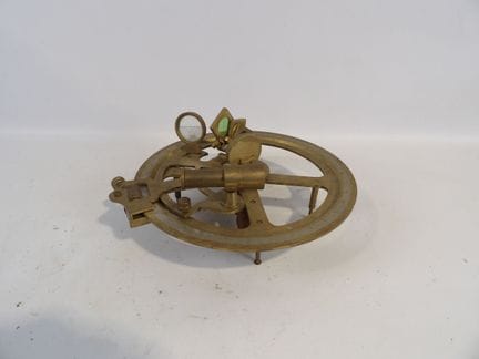Elliott Bros London - Circular brass sextant. Dime
