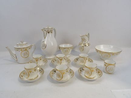 NAST IN PARIS - White Parisian porcelain tea and c