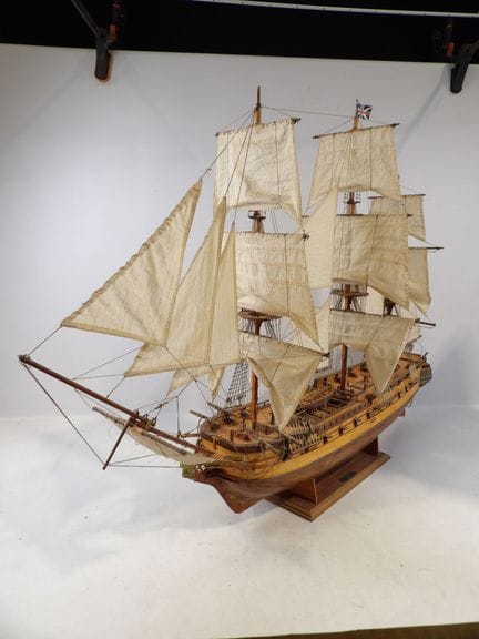 "HMS Surprise 1796" ship model; H 90 x 130 cm