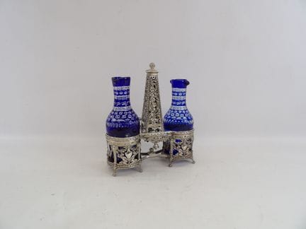Louis XVI-style oil and vinegar set in silver with