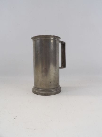 AMIENS 1800 – 1-Liter-Messbecher aus Zinn. Punzen 