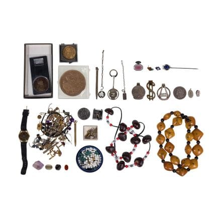 Assortiment de bijoux en argent sterling et de bij