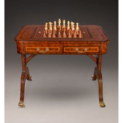 Maitland-Smith
Maitland Smith Spieltisch  

Mit ei