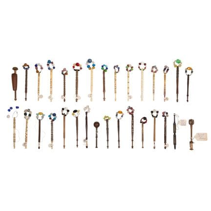 Assortiment de bobines à dentelle  

(31) pièces d