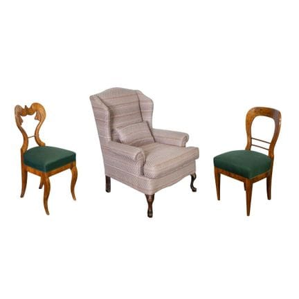 Assortiment de chaises  

(3) articles, dont (2) c