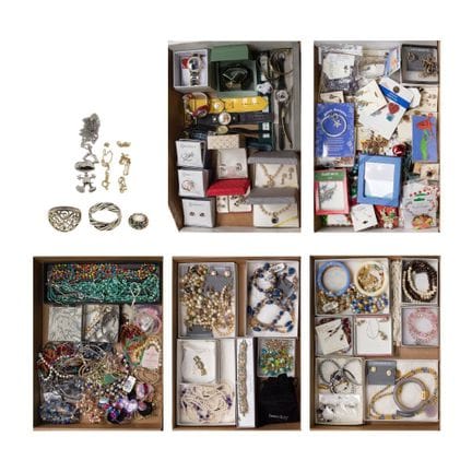 Assortiment de bijoux en or, en argent sterling, d