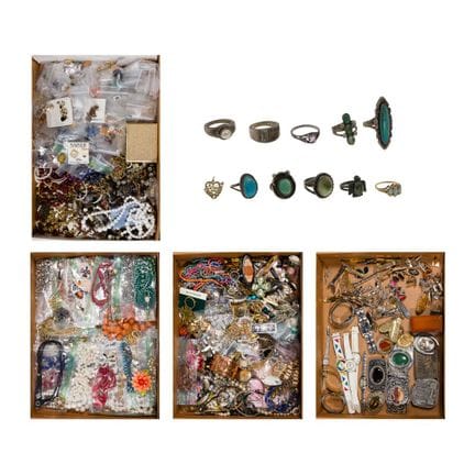 Assortiment de bijoux en or, en argent sterling et