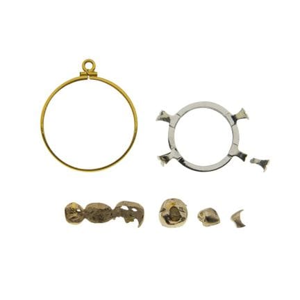 Assortiment de fragments d'or  

(6) pièces (sans 