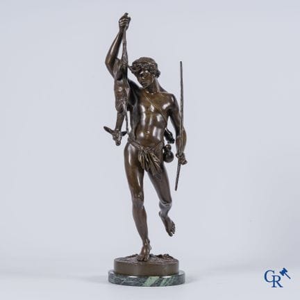 James Pradier. "La caccia". Statua in bronzo con p