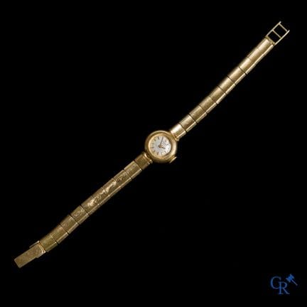Orologi. Travail Suisse, Universal Genève. Orologi