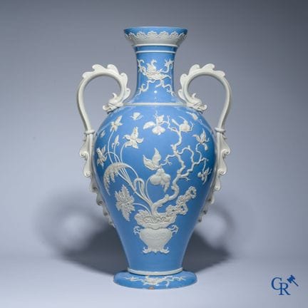 Eccezionale e imponente vaso in terracotta con dec
