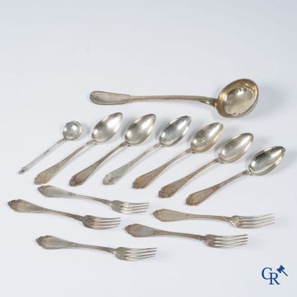 Argento. Set con posate in argento 800°/00. | Peso