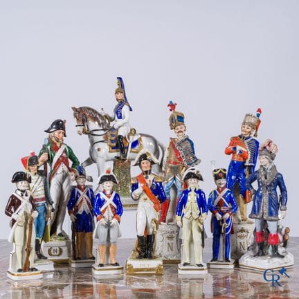 Set di figure militari in porcellana di Sassonia e