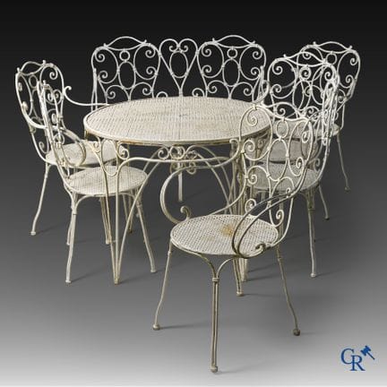 Arredamento da giardino. Importante set da giardin