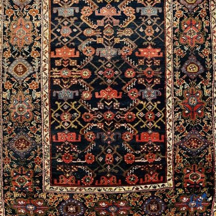 Tappeto orientale. Antico tappeto persiano in lana