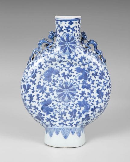 Flacon « Moonflask » en porcelaine bleue et blanch