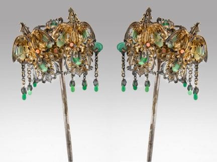 Paire de rares et magnifiques épingles à cheveux e