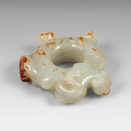 Fermeture en jade roux sculpté, Chine, dynastie Qi