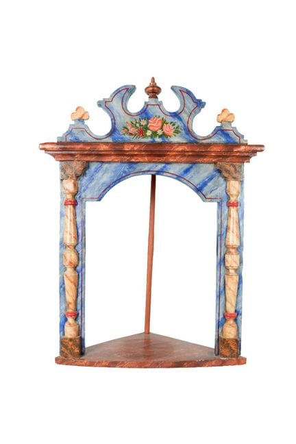 Niche front panel, 19th century. Made of carved an