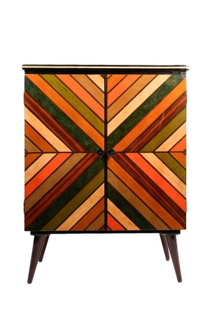 Meuble bar de style Mid Century. Réalisé en bois p