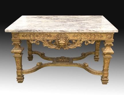Table, style Louis XIV, S. XIX. En bois sculpté et