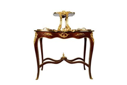 Dumbwaiter de style Louis XV, XXe siècle. Réalisé 