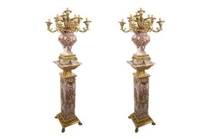 Paire de chandeliers monumentaux de style Louis XV