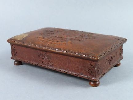 LORRAINA DUCAL. Caja de madera de Santa Lucía (err