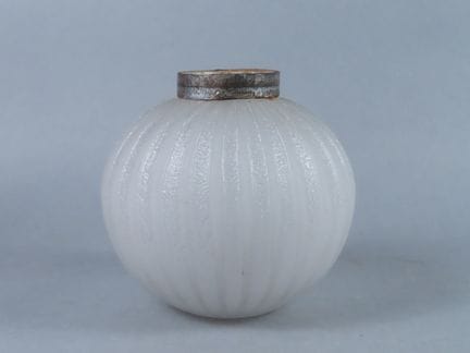 DAUM Nancy France. Pied de lampe boule Art Déco en