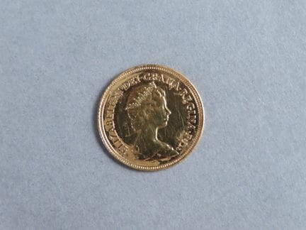 Pièce Demi-souverain or d'Elizabeth II, 1982. Poid