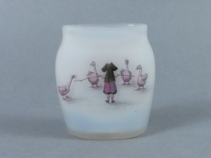DAUM Nancy. Jarrón en miniatura de forma alargada,