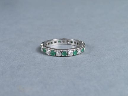 Alliance américaine (ou bague d'éternité) en or bl