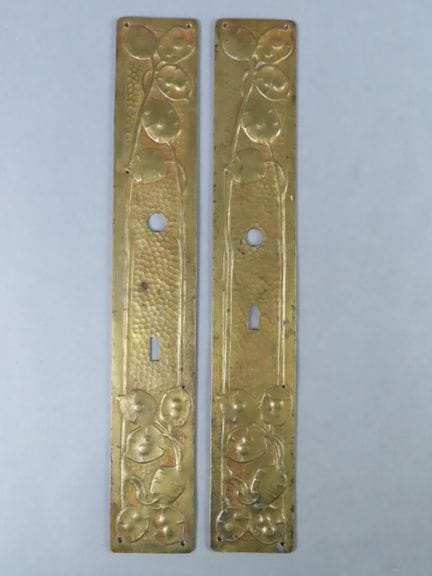 ECOLE de NANCY. Paire de plaques de propreté Art N
