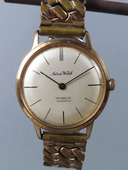 ASTREE WATCH, France. Flat-style wristwatch with a